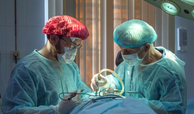 Etudes de médecine à l'étranger : le guide avec Take Me to MedSchool
