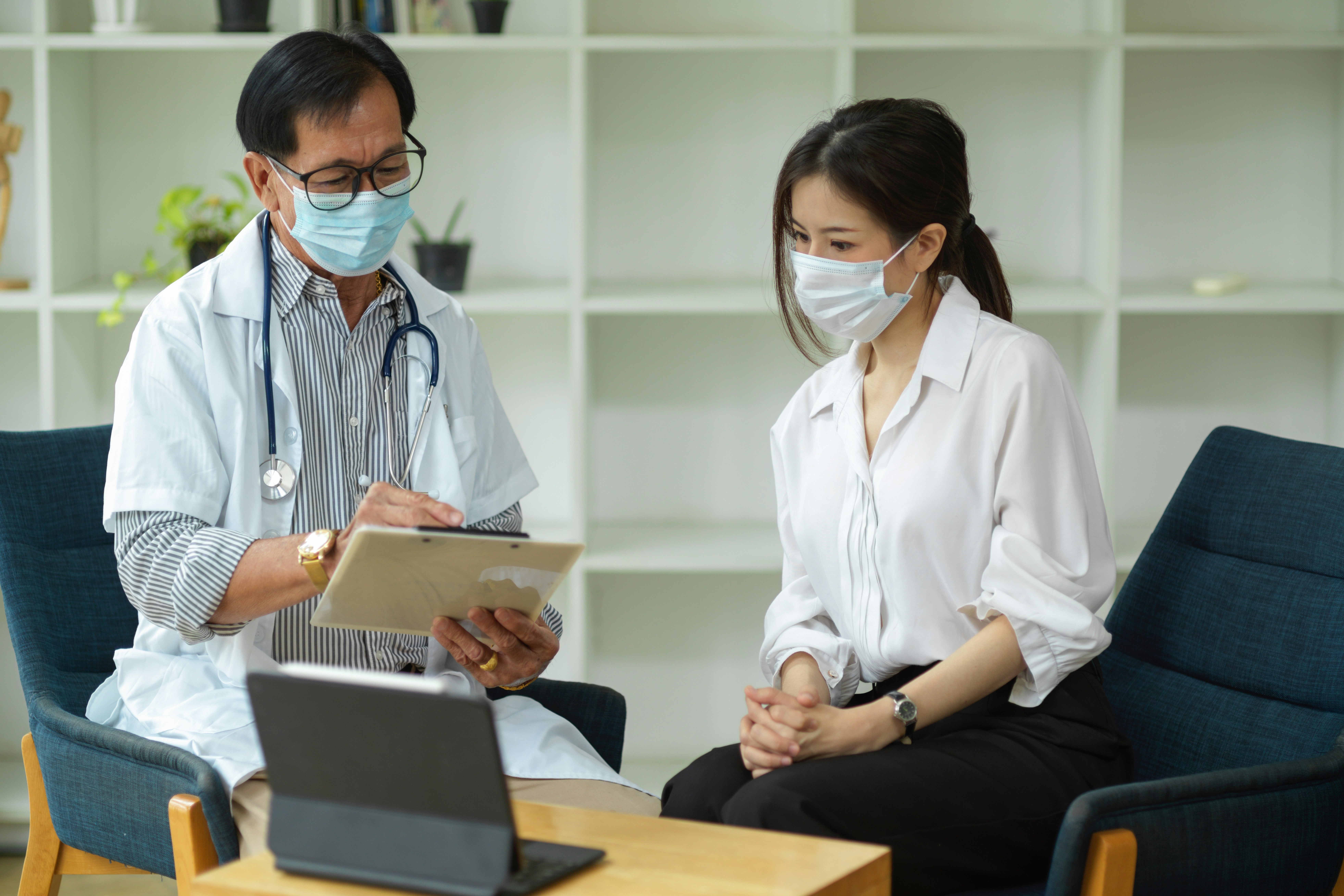 Partir étudier la médecine à l'étranger pour éviter la sélection en France